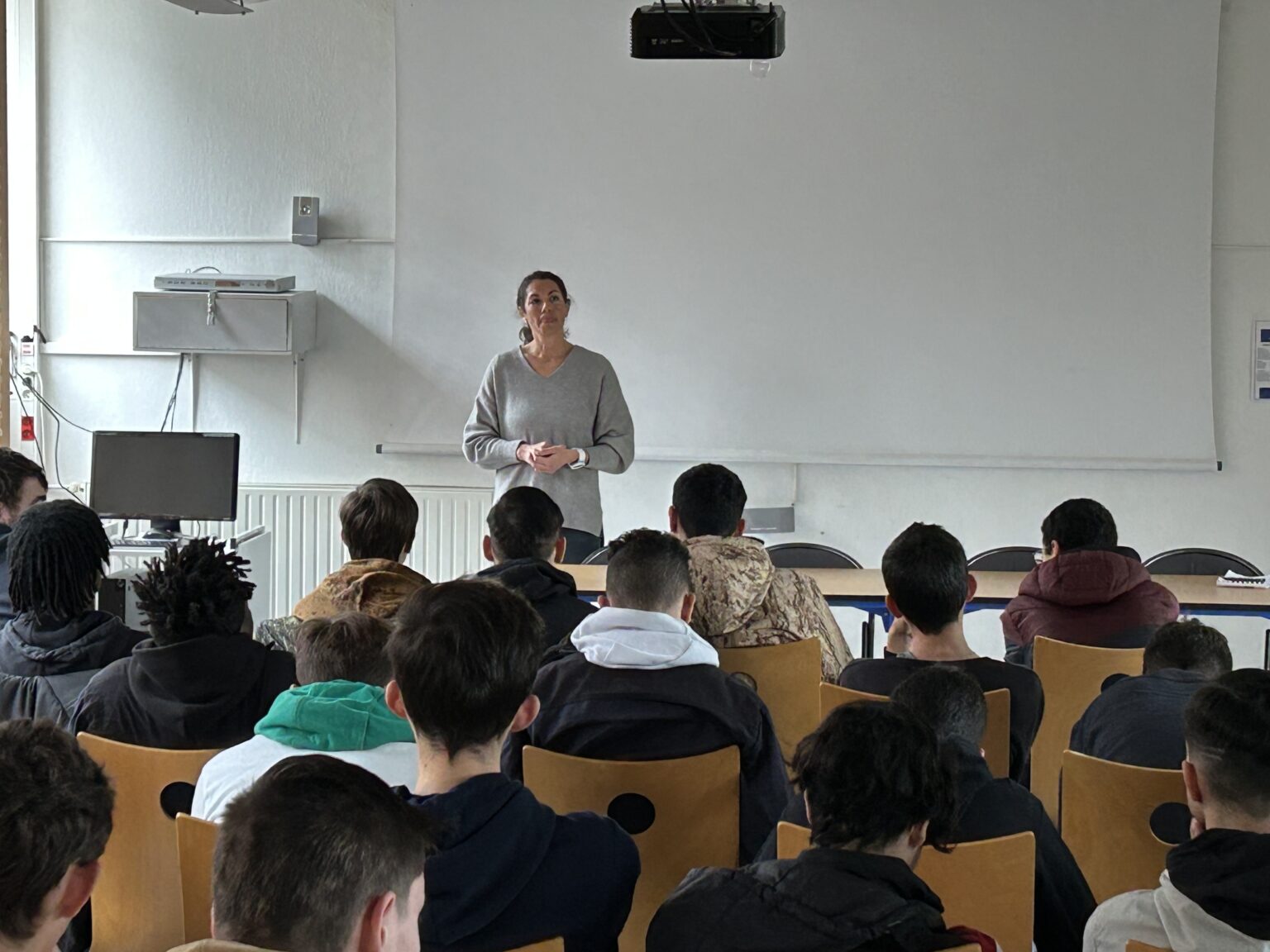 Conférence au lycée des Métiers de l'Habitat et Industrie de Gelos