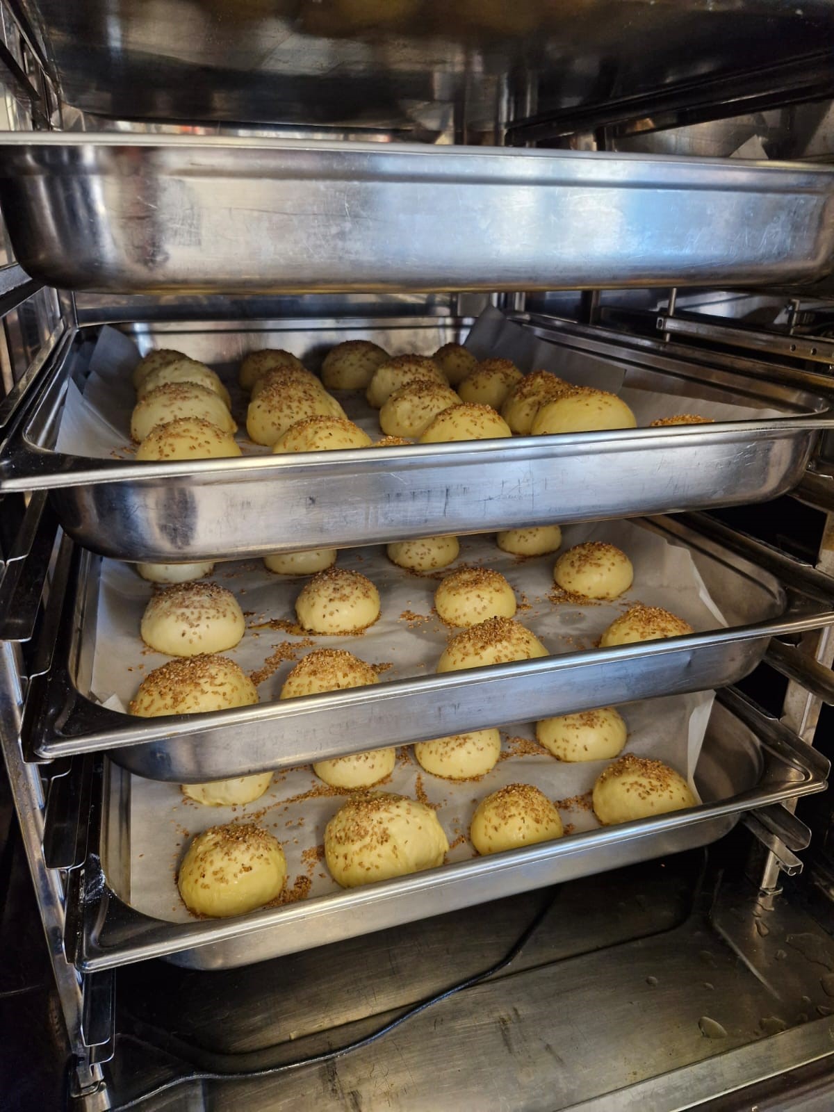 Yes we eat !