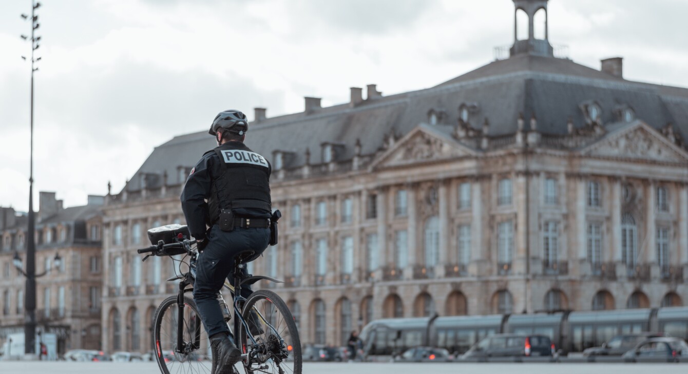 Policier couverture