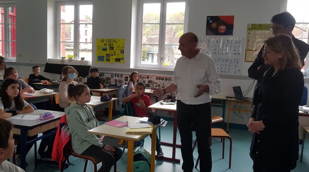 Visite madame la Rectrice ecole la fontaine 01