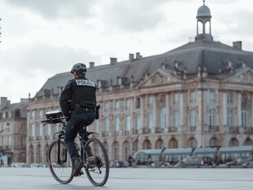 Policier couverture